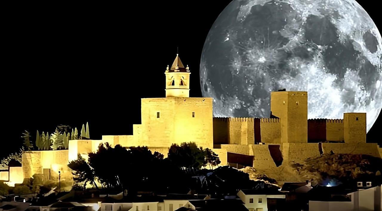 فندق هوسبيدريا كولون أنتيكيرا المظهر الخارجي الصورة